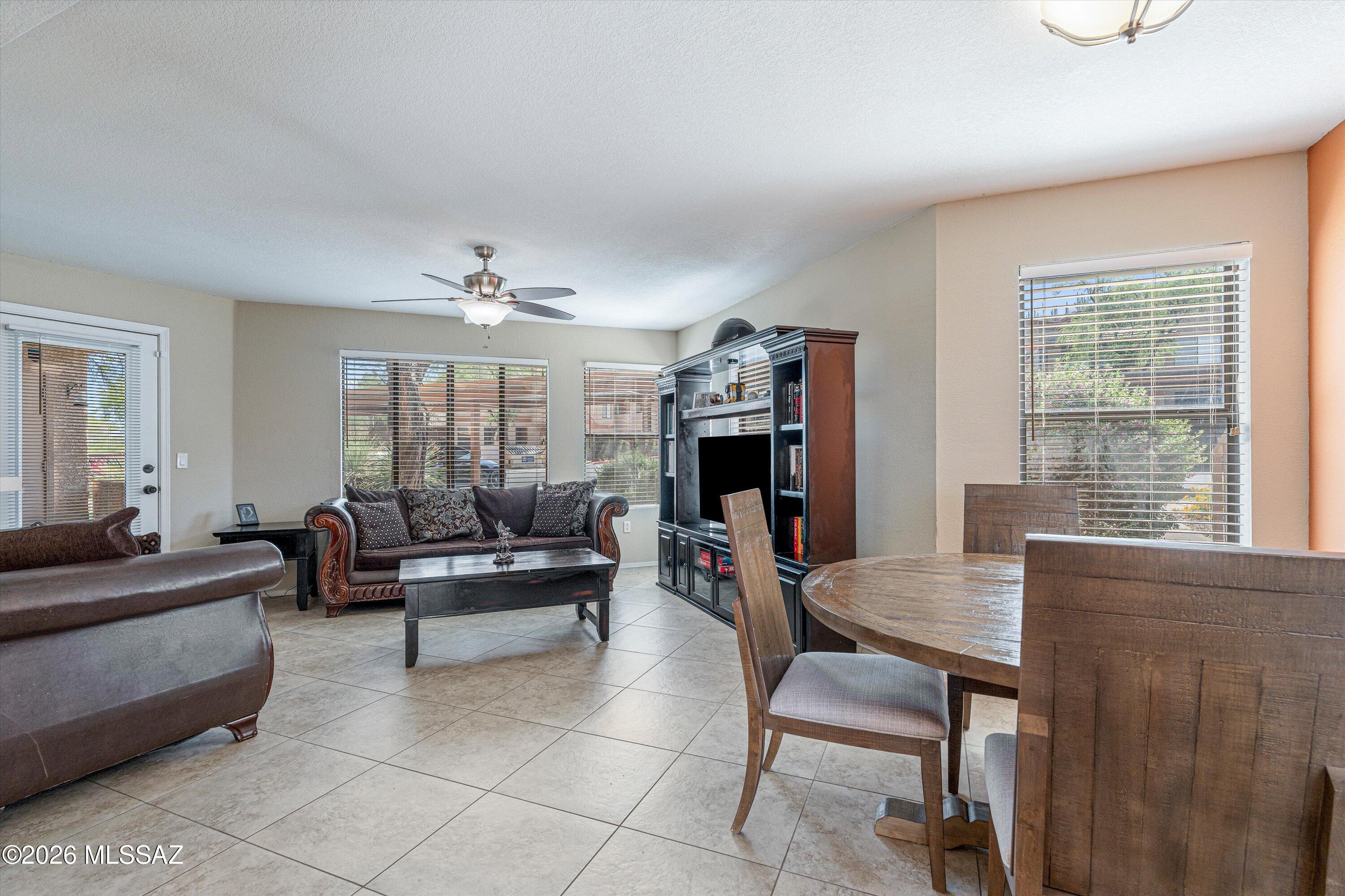 7255 East Snyder Road, Unit 4105 Tucson, AZ 85750 - Photo 9 of 24 Dining Area