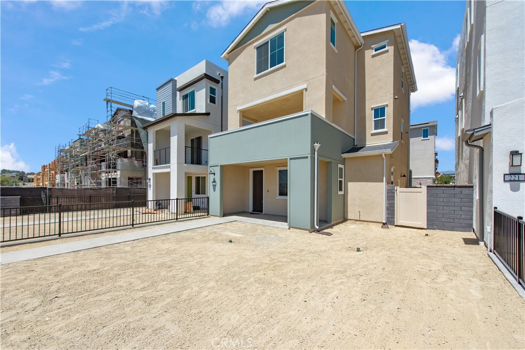 211 Ruby Road Rancho Mission Viejo, CA 92694 - Photo 35 of 41 a view of an apartment building