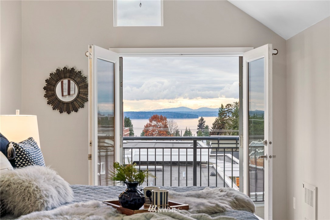 4149 Southwest Frontenac Street, Unit A Seattle, WA 98136 - Photo 17 of 26