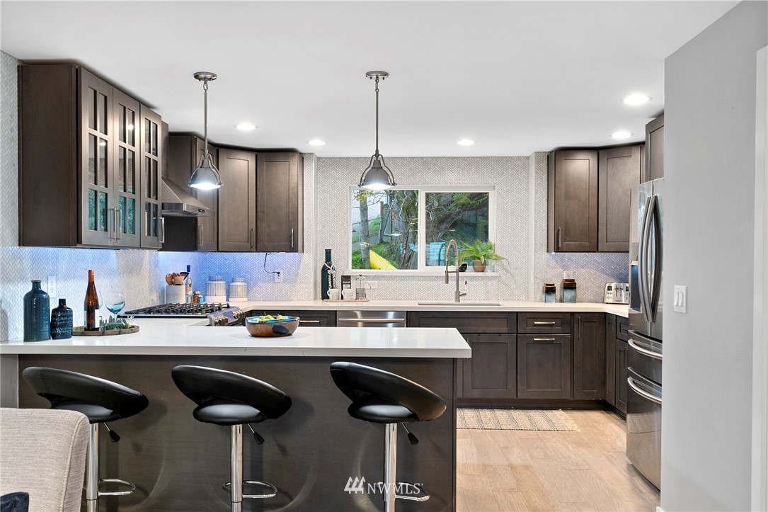 4149 Southwest Frontenac Street, Unit A Seattle, WA 98136 - Photo 7 of 26