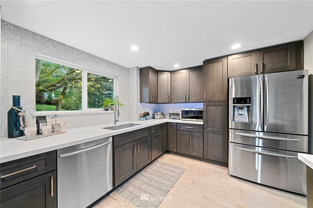 4149 Southwest Frontenac Street, Unit A Seattle, WA 98136 - Photo 8 of 26