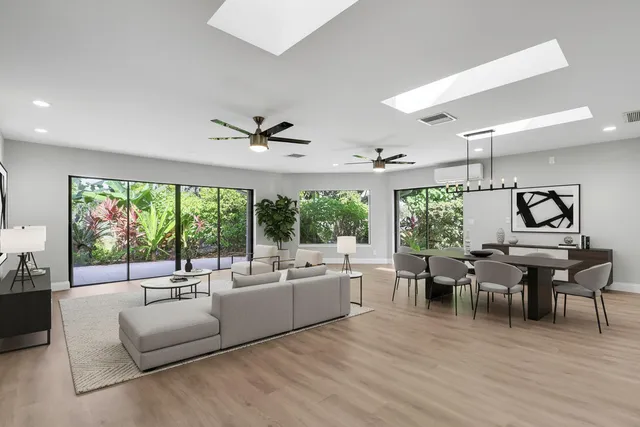 $700,000 | 13886 Whispering Lakes Lane, Palm Beach Gardens, FL 33418