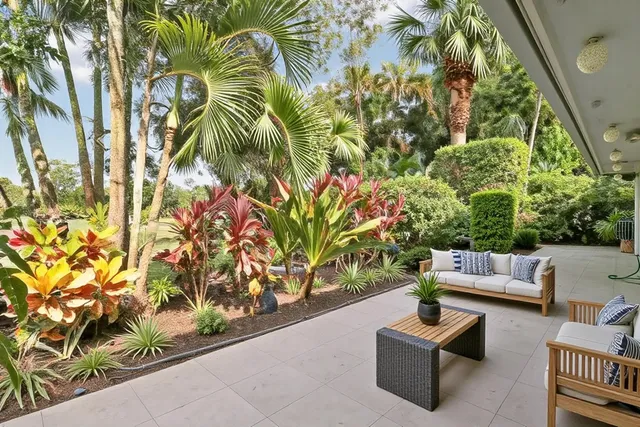 $700,000 | 13886 Whispering Lakes Lane, Palm Beach Gardens, FL 33418