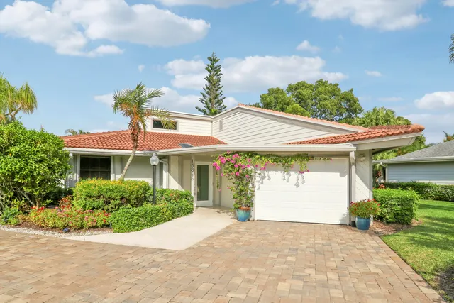 $700,000 | 13886 Whispering Lakes Lane, Palm Beach Gardens, FL 33418