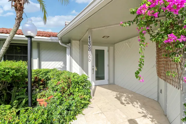 $700,000 | 13886 Whispering Lakes Lane, Palm Beach Gardens, FL 33418