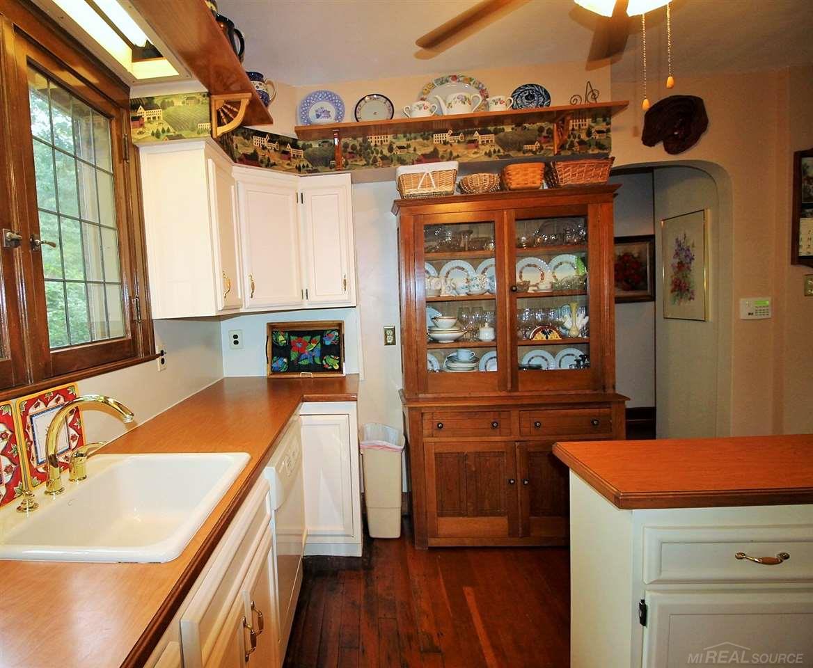 867 Barrington Road Grosse Pointe Park, MI 48230 - Photo 23 of 53