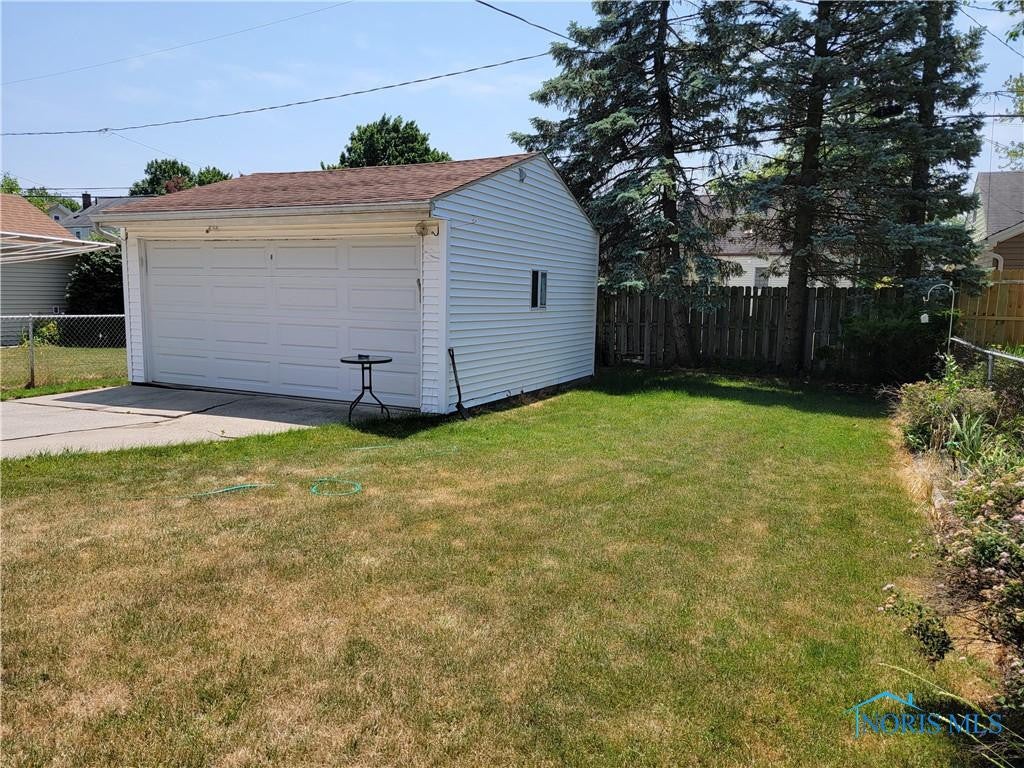 2831 Nash Road Toledo, OH 43613 - Photo 6 of 12 Gallery Image 6