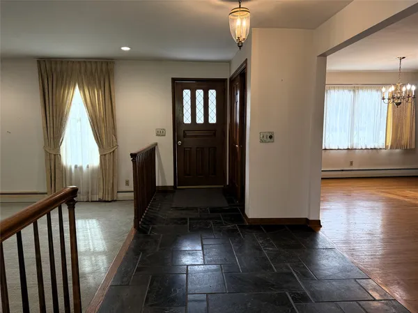 $285,300 | 284 Ridgefield Road, Endicott, NY 13760