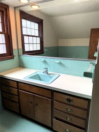 $285,300 | 284 Ridgefield Road, Endicott, NY 13760