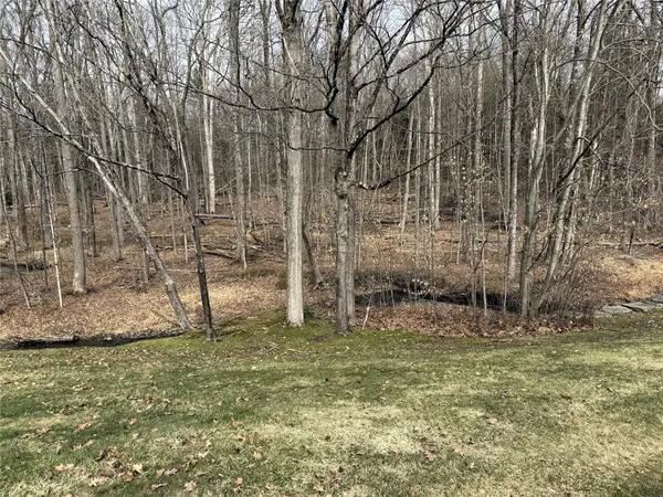 $285,300 | 284 Ridgefield Road, Endicott, NY 13760