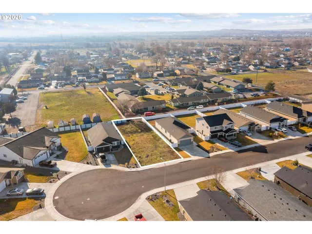 $99,000 | 313 Riverwood Court, Umatilla, OR 97882