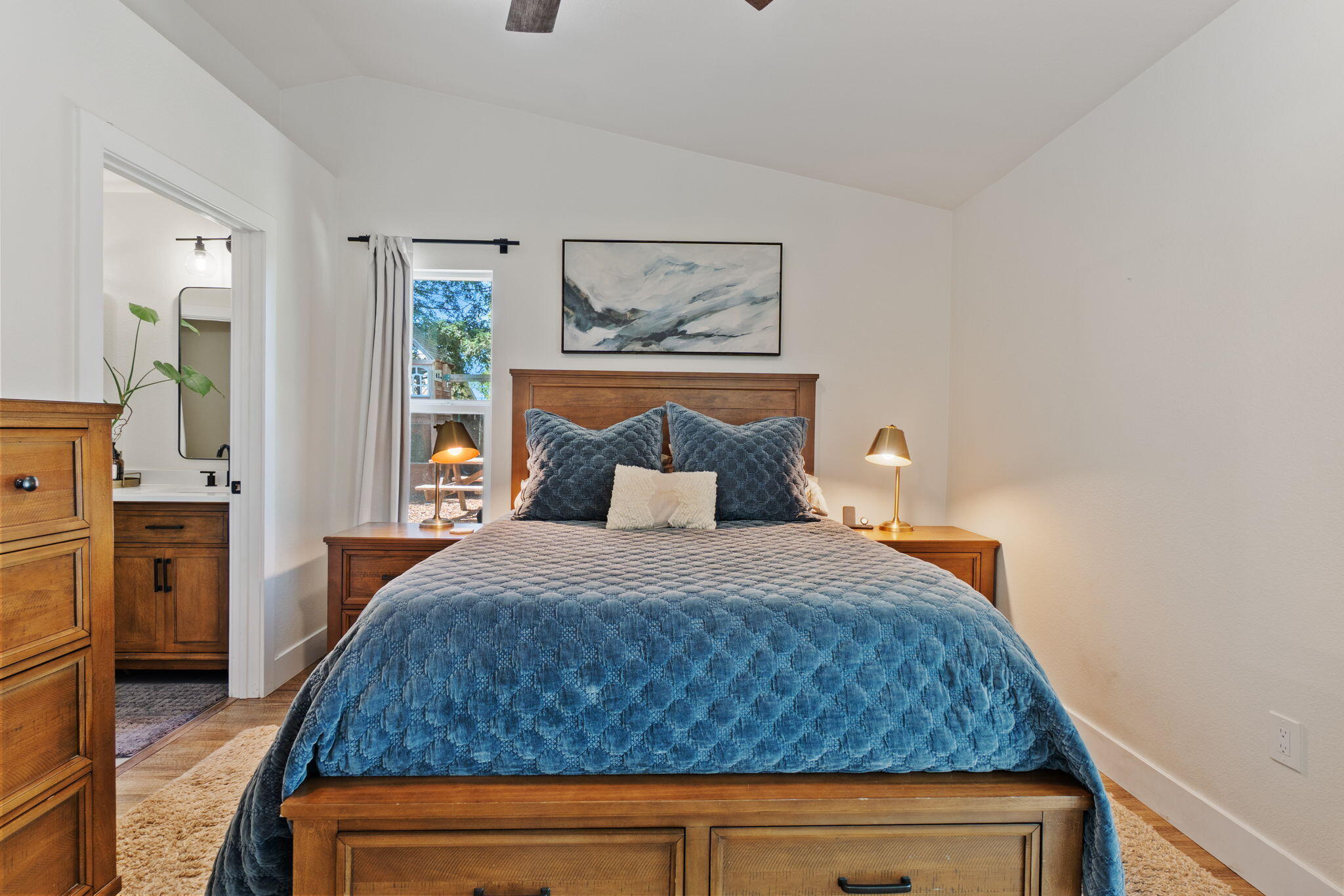 2178 Hemingway Street Redding, CA 96003 - Photo 20 of 45 20-web-or-mls-BiggerFlow Real Estate Med