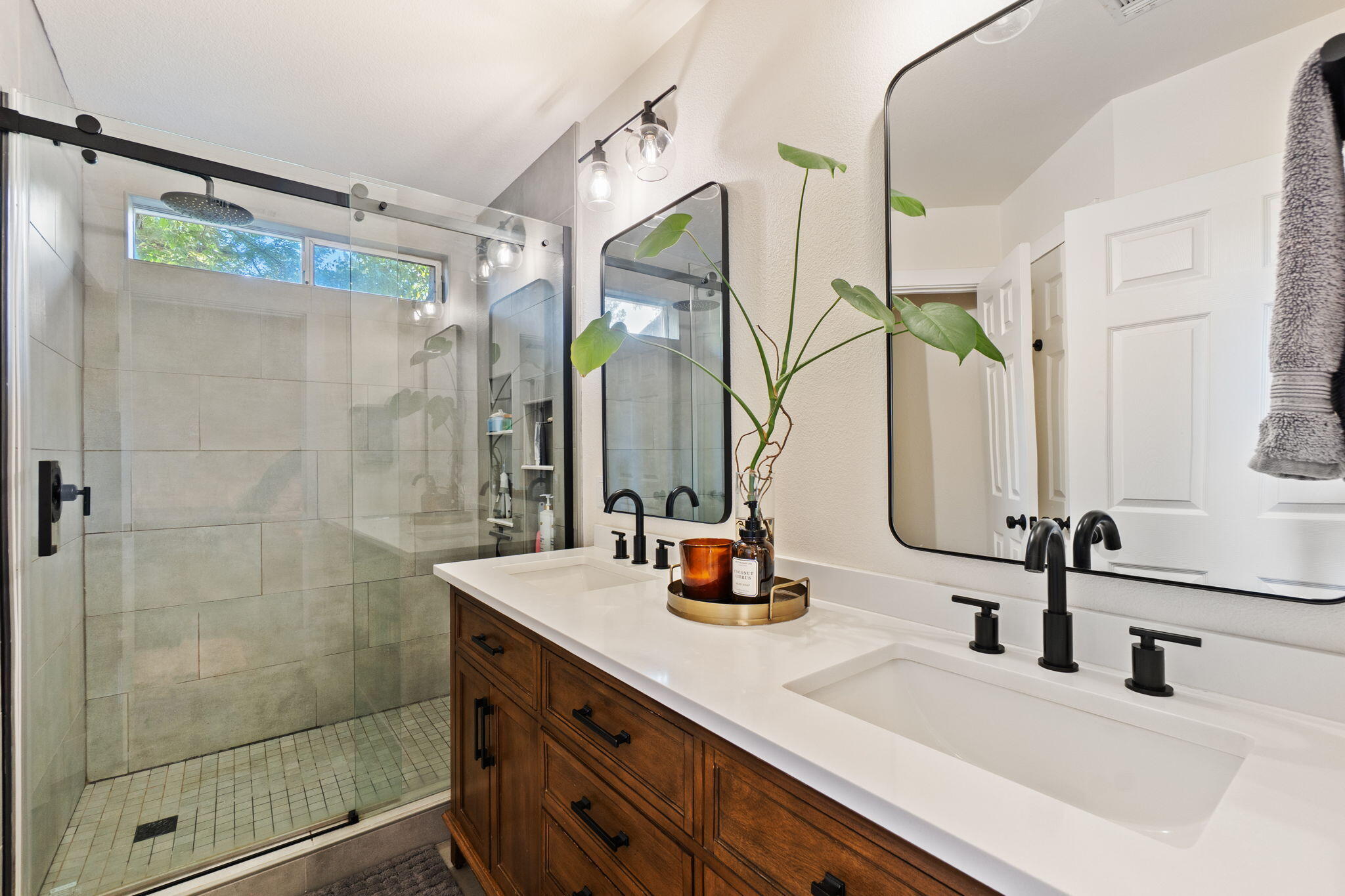 2178 Hemingway Street Redding, CA 96003 - Photo 22 of 45 22-web-or-mls-BiggerFlow Real Estate Med
