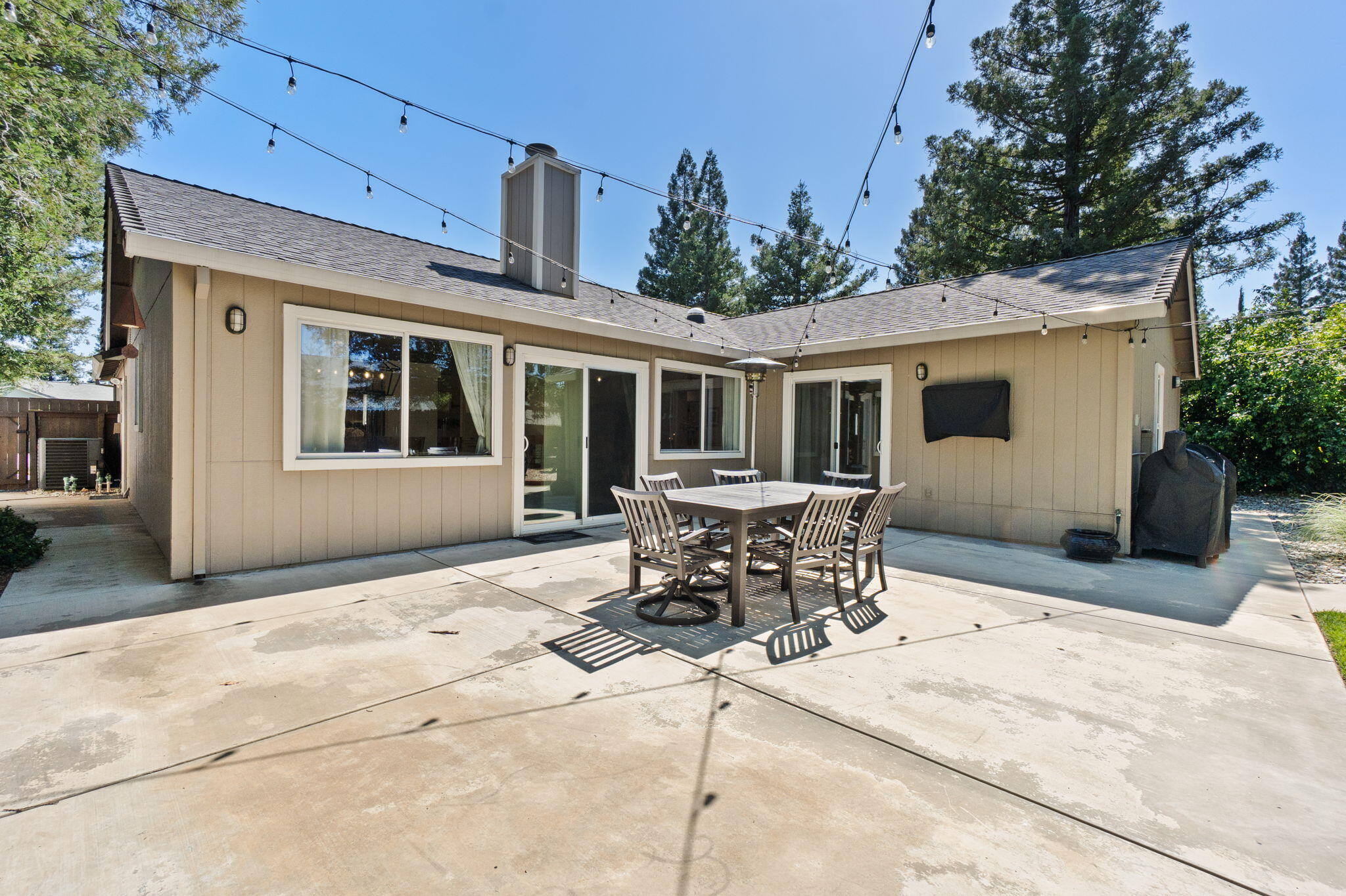 2178 Hemingway Street Redding, CA 96003 - Photo 33 of 45 33-web-or-mls-BiggerFlow Real Estate Med