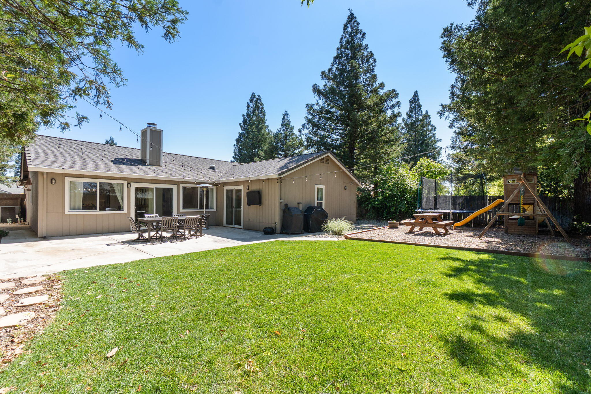 2178 Hemingway Street Redding, CA 96003 - Photo 35 of 45 35-web-or-mls-BiggerFlow Real Estate Med