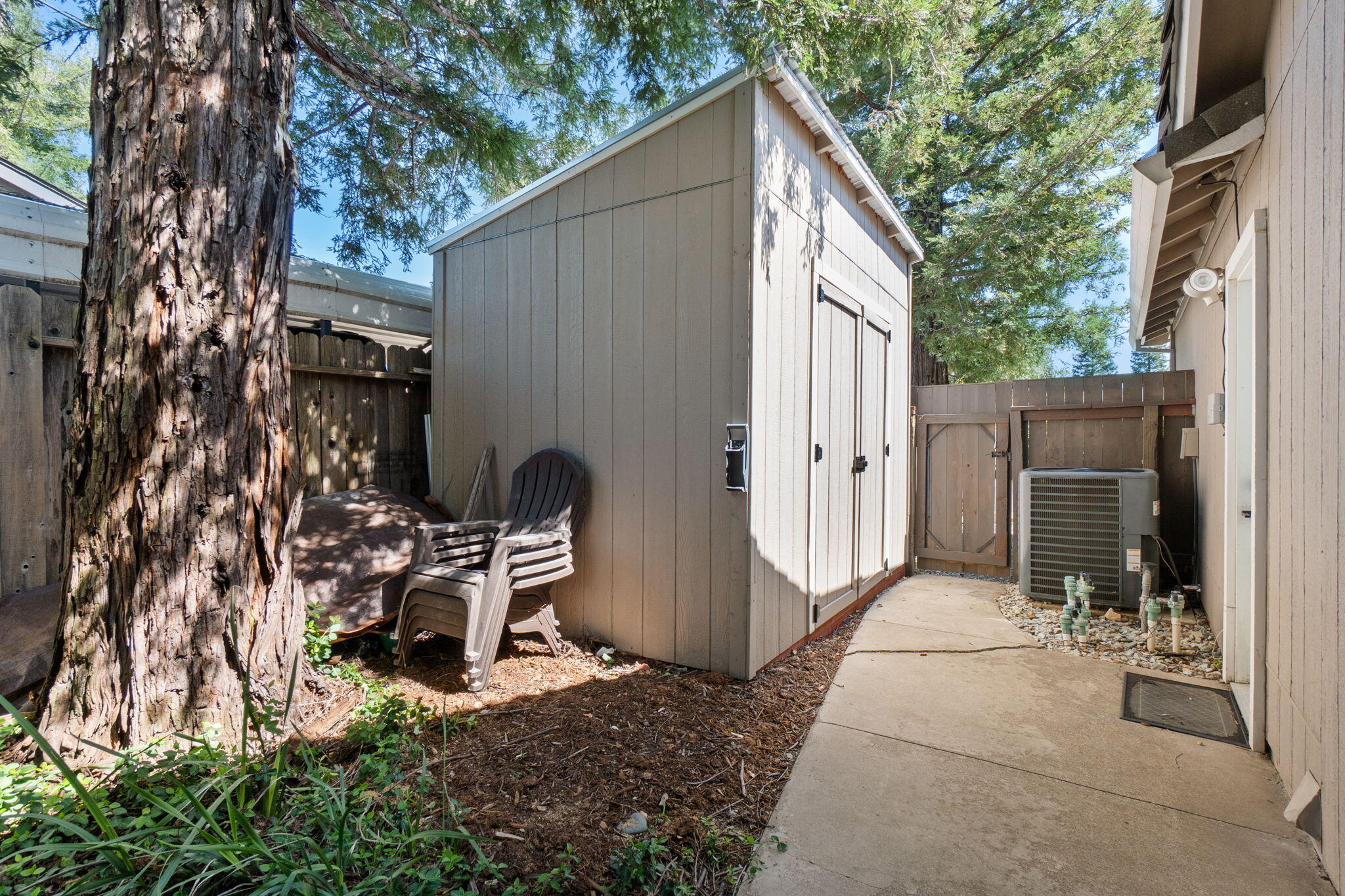 2178 Hemingway Street Redding, CA 96003 - Photo 42 of 45 42-web-or-mls-BiggerFlow Real Estate Med
