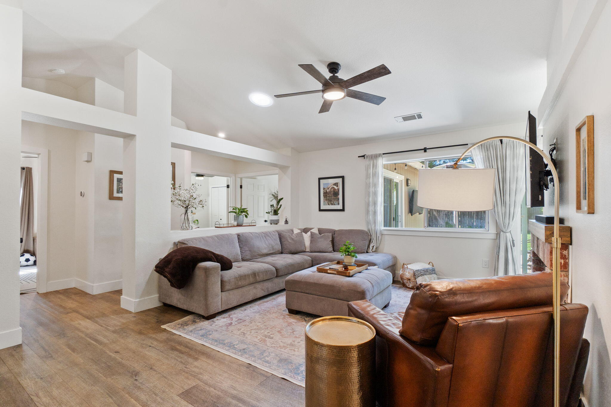 2178 Hemingway Street Redding, CA 96003 - Photo 5 of 45 5-web-or-mls-BiggerFlow Real Estate Medi
