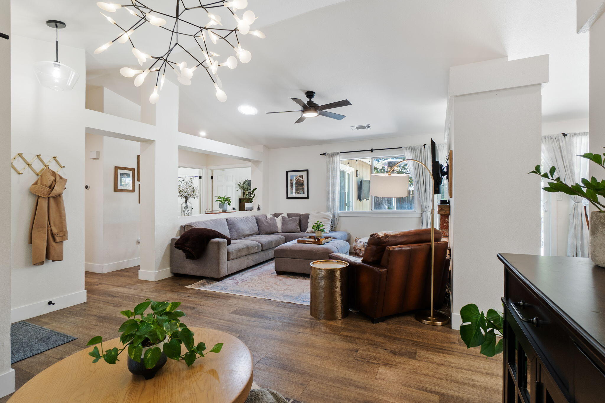 2178 Hemingway Street Redding, CA 96003 - Photo 9 of 45 9-web-or-mls-BiggerFlow Real Estate Medi