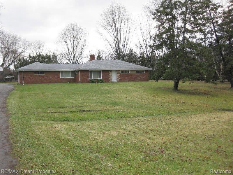 25550 Inkster Road Southfield, MI 48033 - Photo 1 of 9 front.jpg