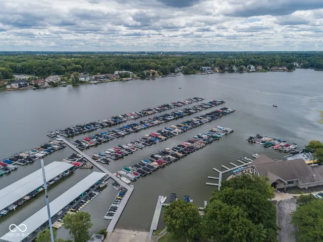 $1,795,000 | 8635 Sturgeon Bay Lane, Indianapolis, IN 46236