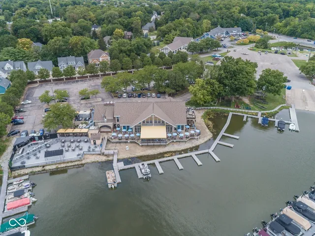 $1,795,000 | 8635 Sturgeon Bay Lane, Indianapolis, IN 46236