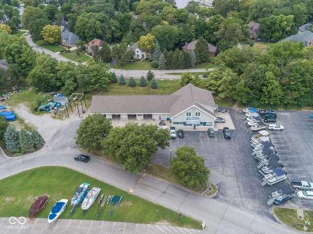 $1,795,000 | 8635 Sturgeon Bay Lane, Indianapolis, IN 46236