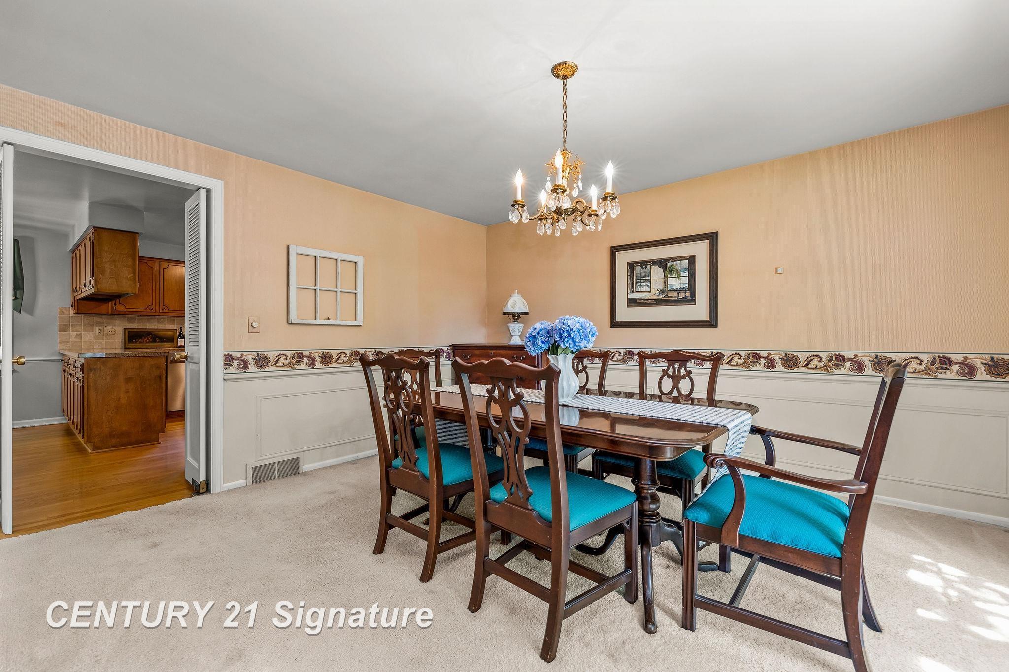 358 Somerset Road Saginaw, MI 48638 - Photo 16 of 46