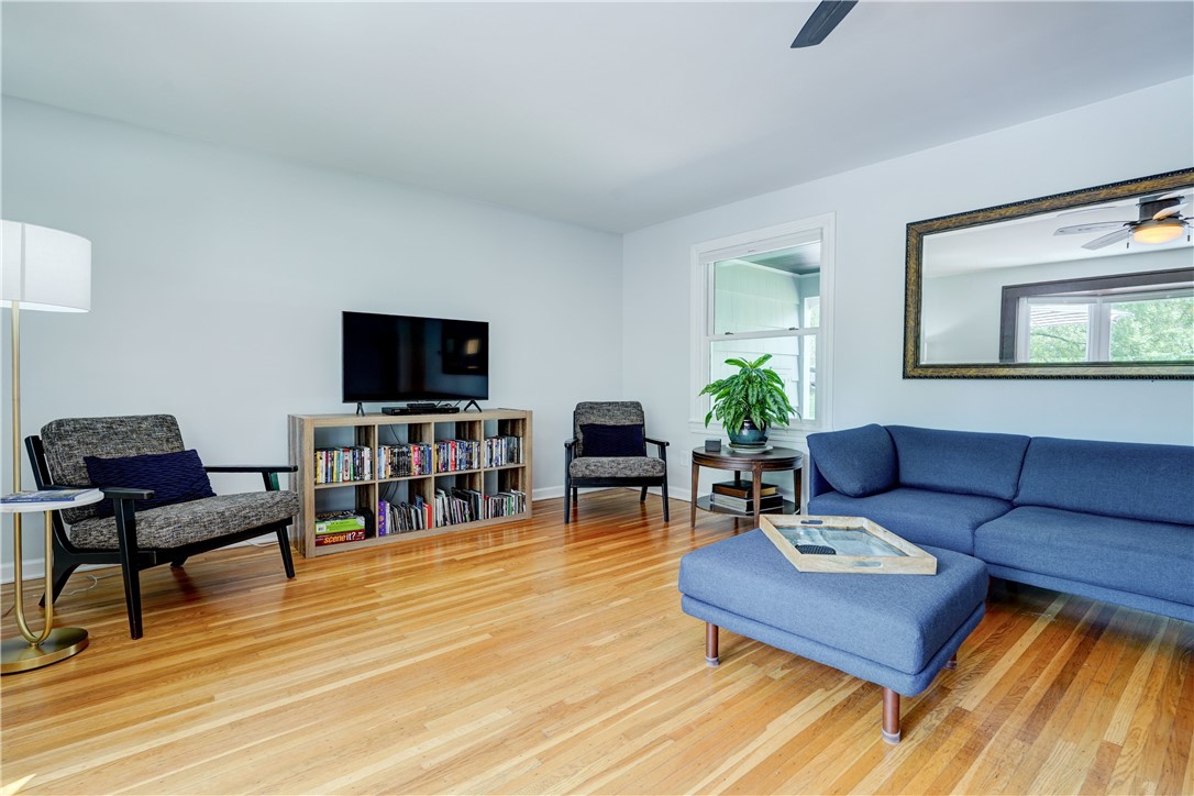 17 West Jefferson Road Pittsford, NY 14534 - Photo 16 of 50 Living Room