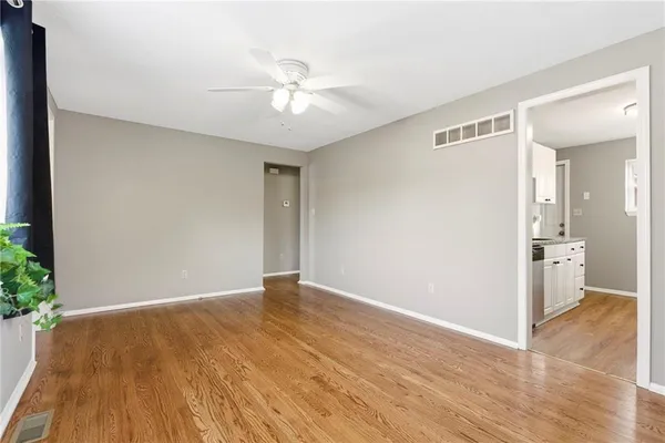 $169,900 | 2509 South Sterling Avenue, Independence, MO 64052