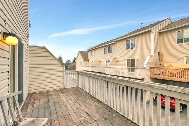 $275,000 | 1663 Liberty Street, Hanover Park, IL 60133