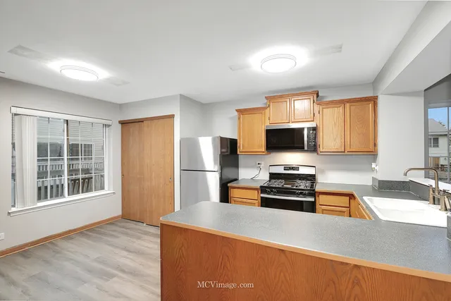 $275,000 | 1663 Liberty Street, Hanover Park, IL 60133