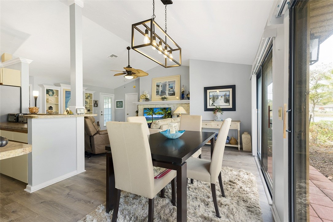 731 Timber Ridge Trail Southwest, Unit A Vero Beach, FL 32962 - Photo 19 of 36