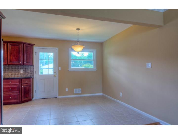 28 Sedgwick Road Hamilton, NJ 08690 - Photo 5 of 18