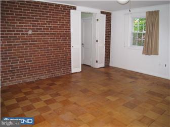 419 Pembroke Road Havertown, PA 19083 - Photo 7 of 12 Family Room