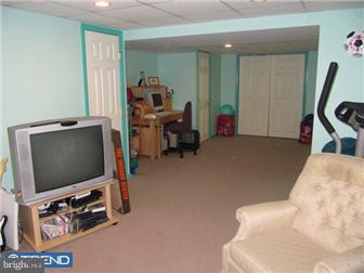 1331 Parklane Road Swarthmore, PA 19081 - Photo 4 of 12