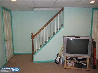 1331 Parklane Road Swarthmore, PA 19081 - Photo 5 of 12