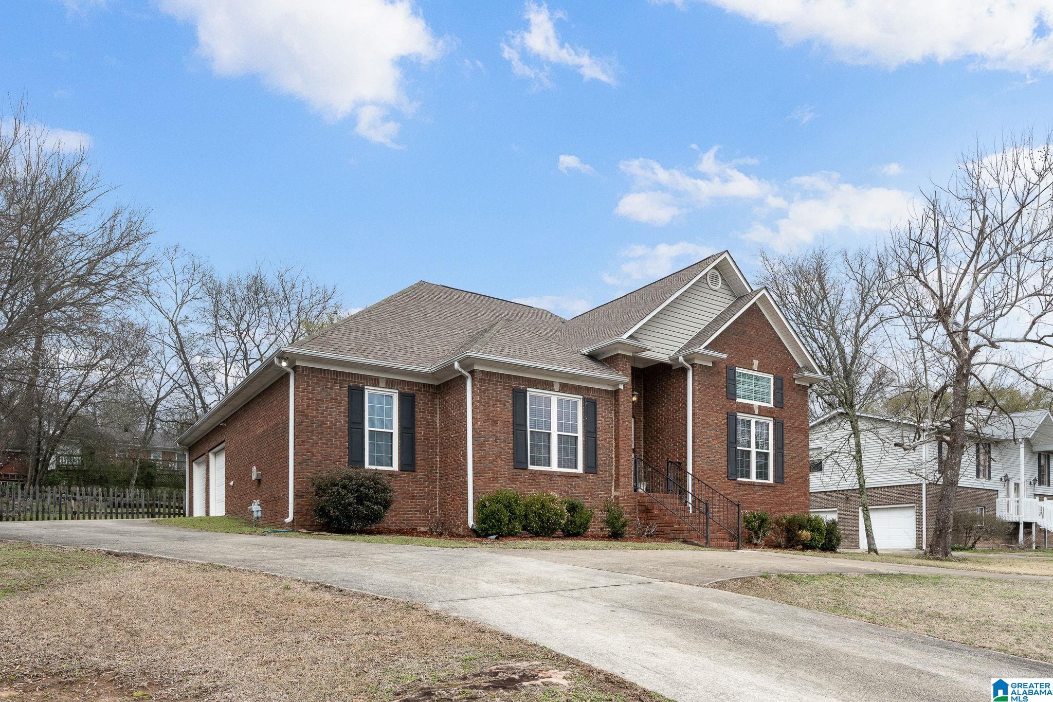 668 Bluff Park Road Hoover, AL 35226 - Photo 3 of 42 Gallery Image 3