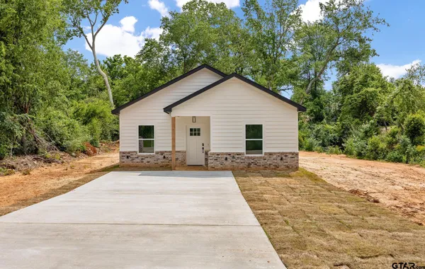 $215,000 | 726 Boyd Avenue, Tyler, TX 75701