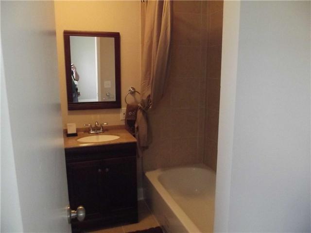 3324 Country Way Road Antioch, TN 37013 - Photo 11 of 18 a bathroom with a sink and a bathtub