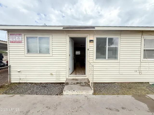 $795 | 3426 East Melvin Street, Unit E, Phoenix, AZ 85008