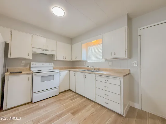 $795 | 3426 East Melvin Street, Unit E, Phoenix, AZ 85008