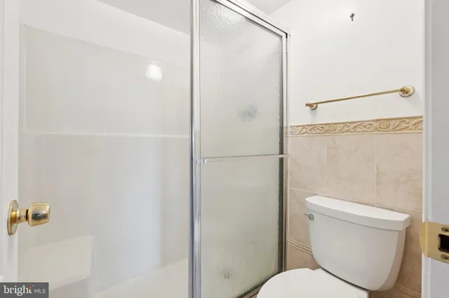 $390,000 | 205 Yoakum Parkway, Unit 823, Alexandria, VA 22304