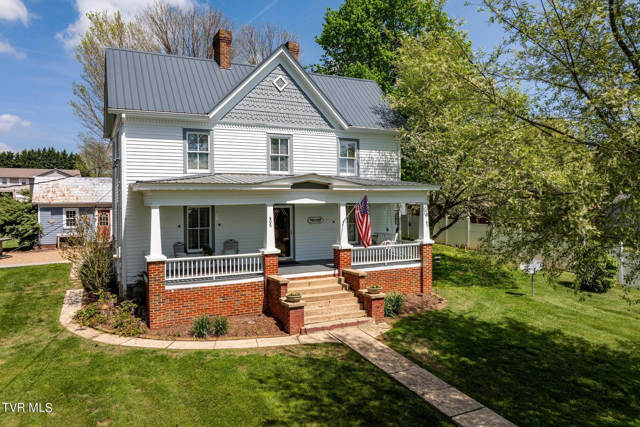 405 Gray Station Road Gray, TN 37615 - Photo 2 of 68 405 Gray Station Road (15 of 102)