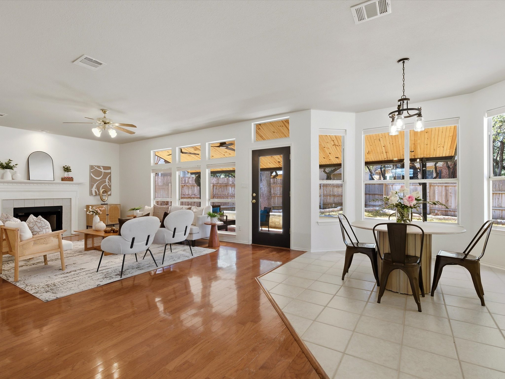 501 River Down Road Georgetown, TX 78628 - Photo 6 of 34