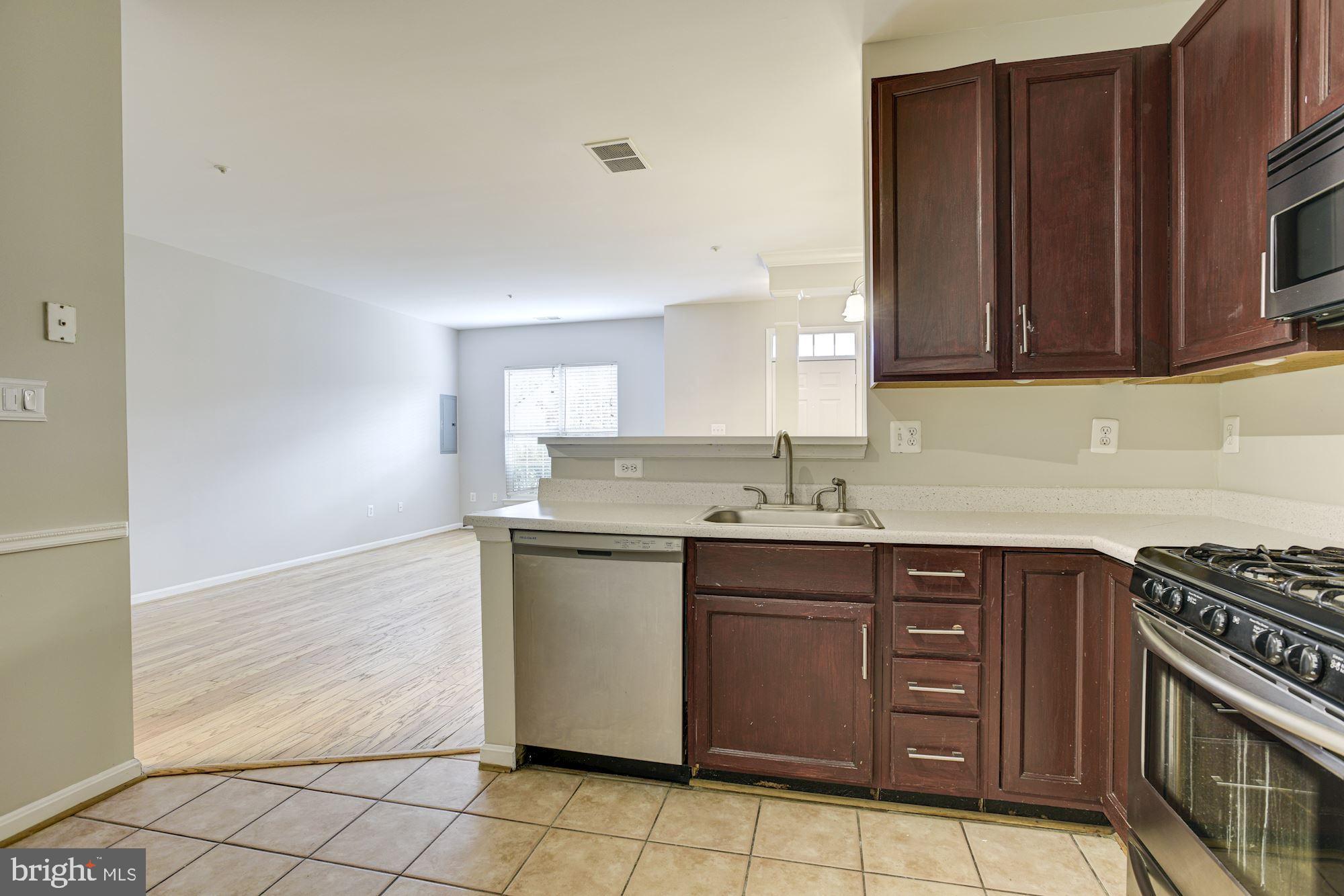 8714 Autumn Ridge Court Odenton, MD 21113 - Photo 16 of 43 Kitchen