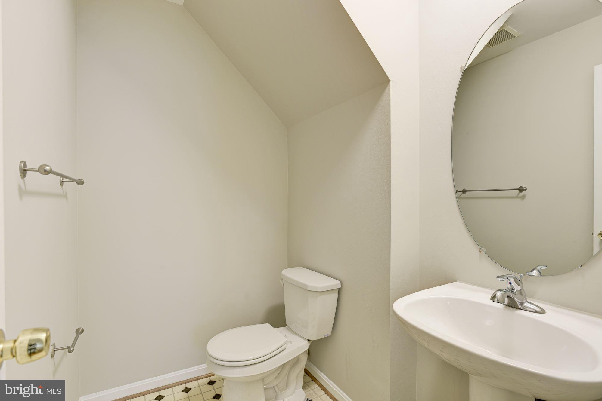 8714 Autumn Ridge Court Odenton, MD 21113 - Photo 17 of 43 Powder Room