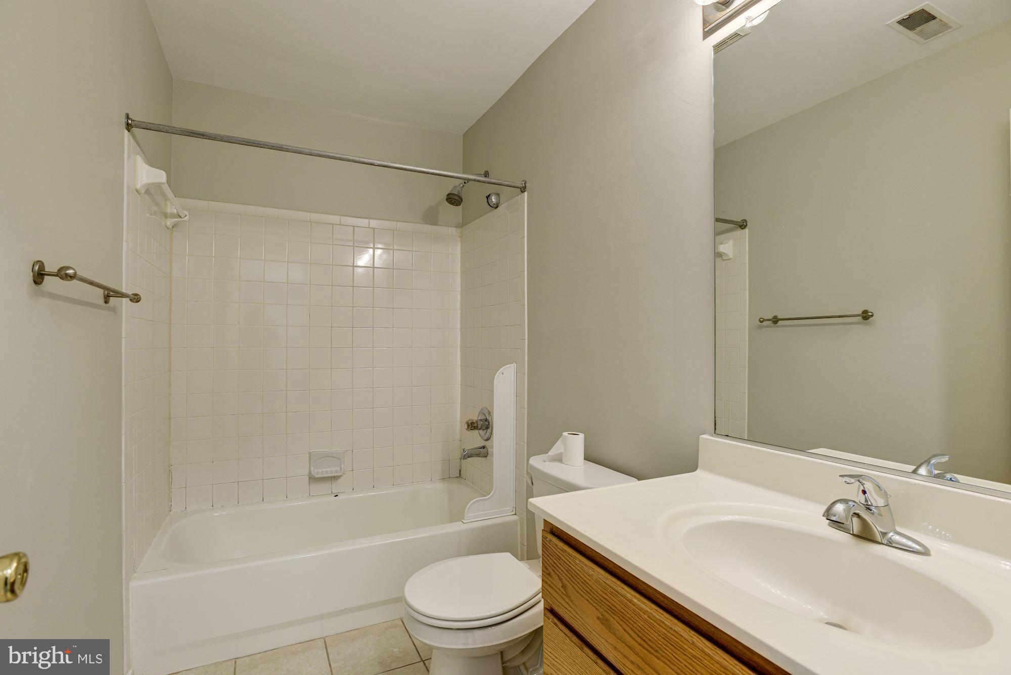 8714 Autumn Ridge Court Odenton, MD 21113 - Photo 23 of 43 Full Bath