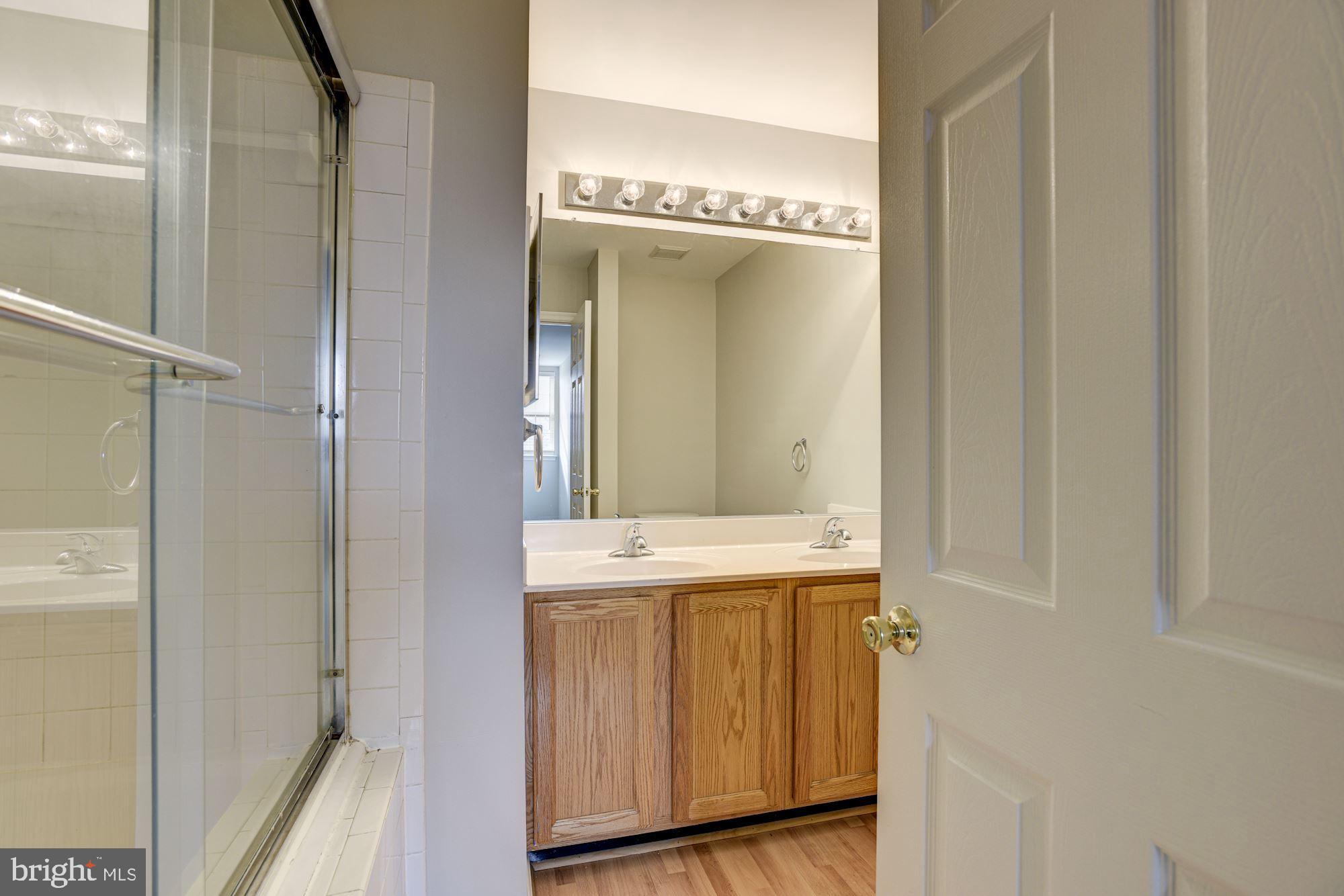 8714 Autumn Ridge Court Odenton, MD 21113 - Photo 28 of 43 Primary Bath