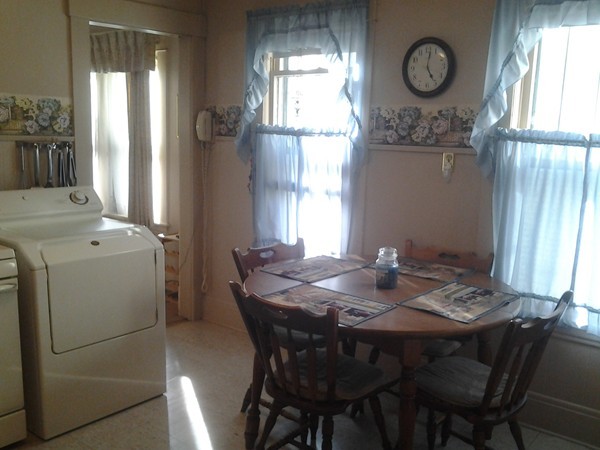 81-83 Clantoy Street Springfield, MA 01104 - Photo 8 of 21 Gallery Image 8