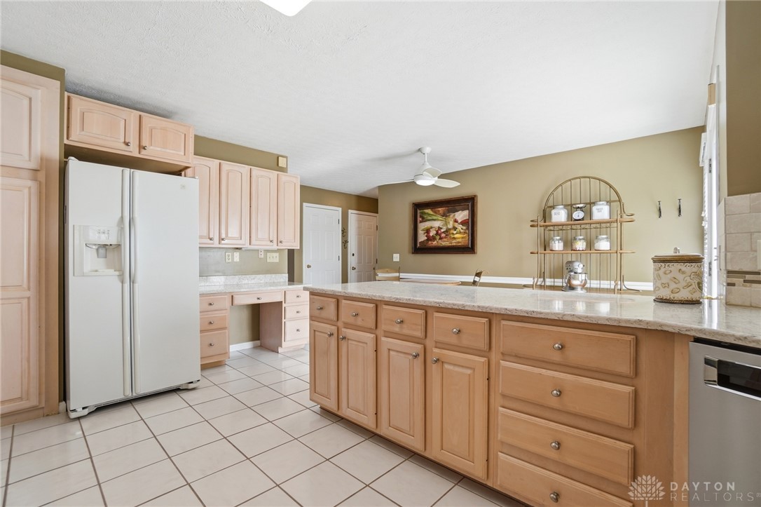 1914 Home Path Court Centerville, OH 45459 - Photo 13 of 47 Gallery Image 13
